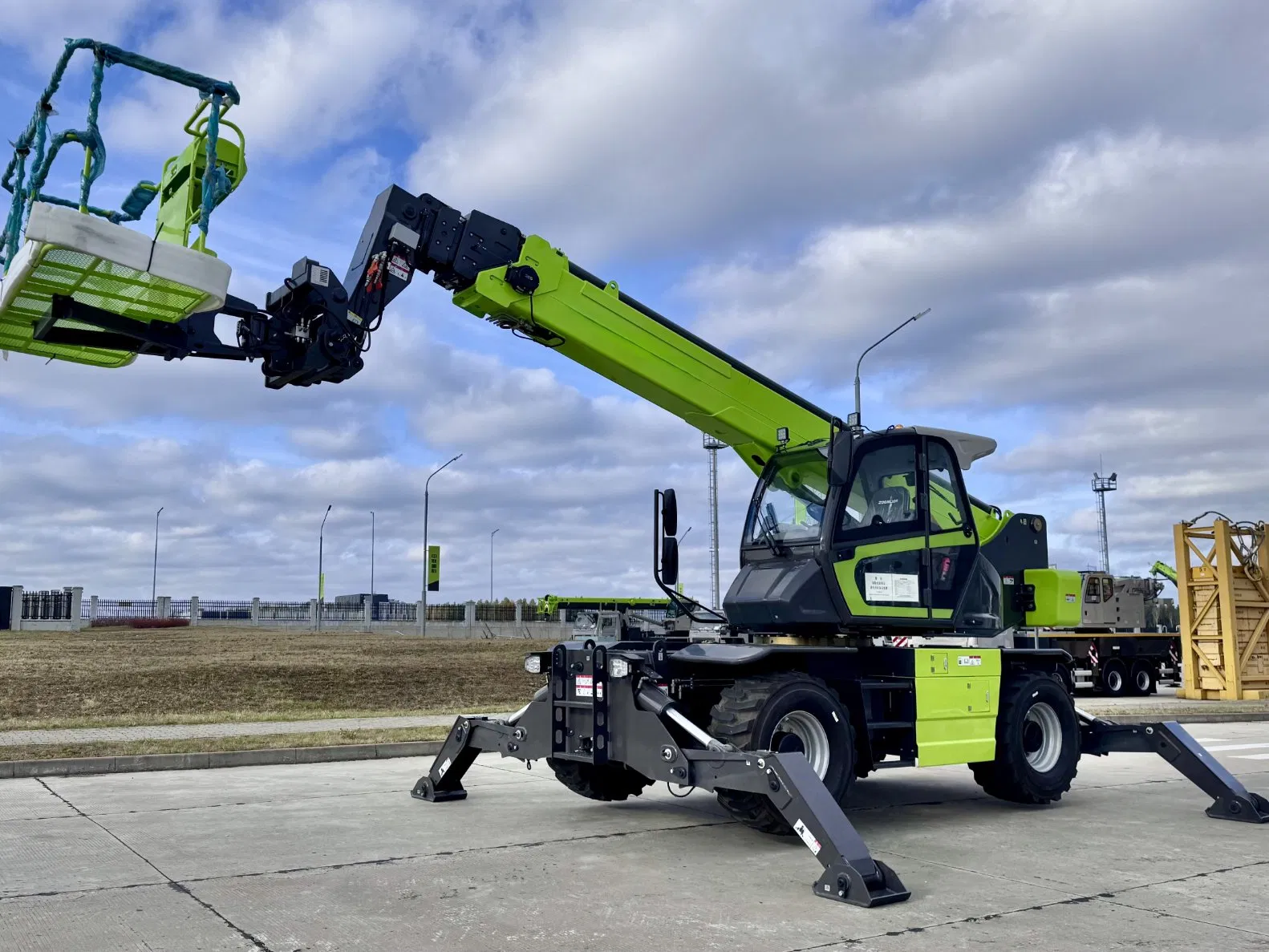 Zoomlion Zv18t 18m Boom Lift Mobile Elevated Work Platform for Maintenance