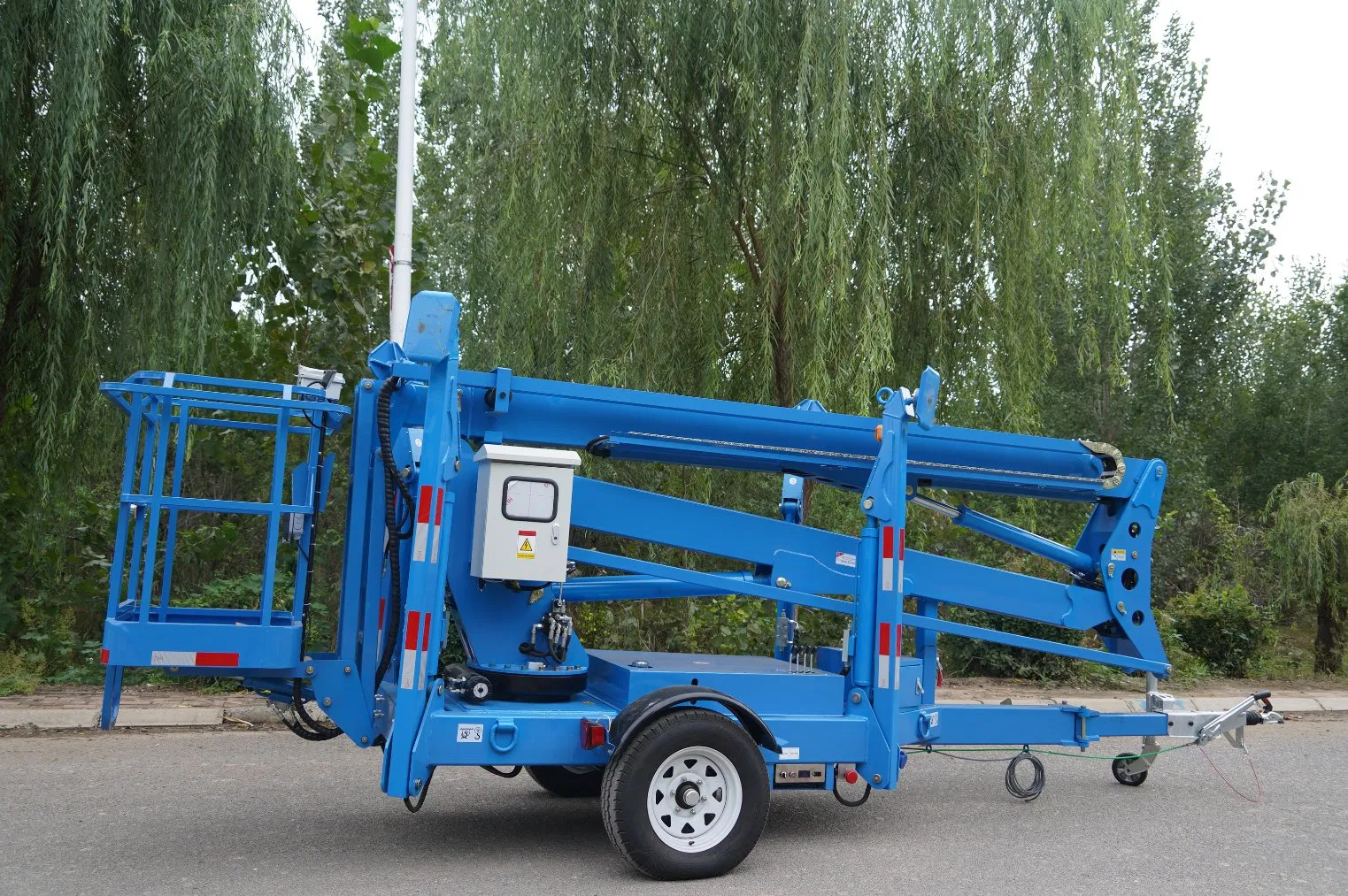 Haokun CE ISO Certificated 16m Truck Mounted Cherry Picker Boom Lift Articulating Mobile Aerial Man Bucket Basket Lift