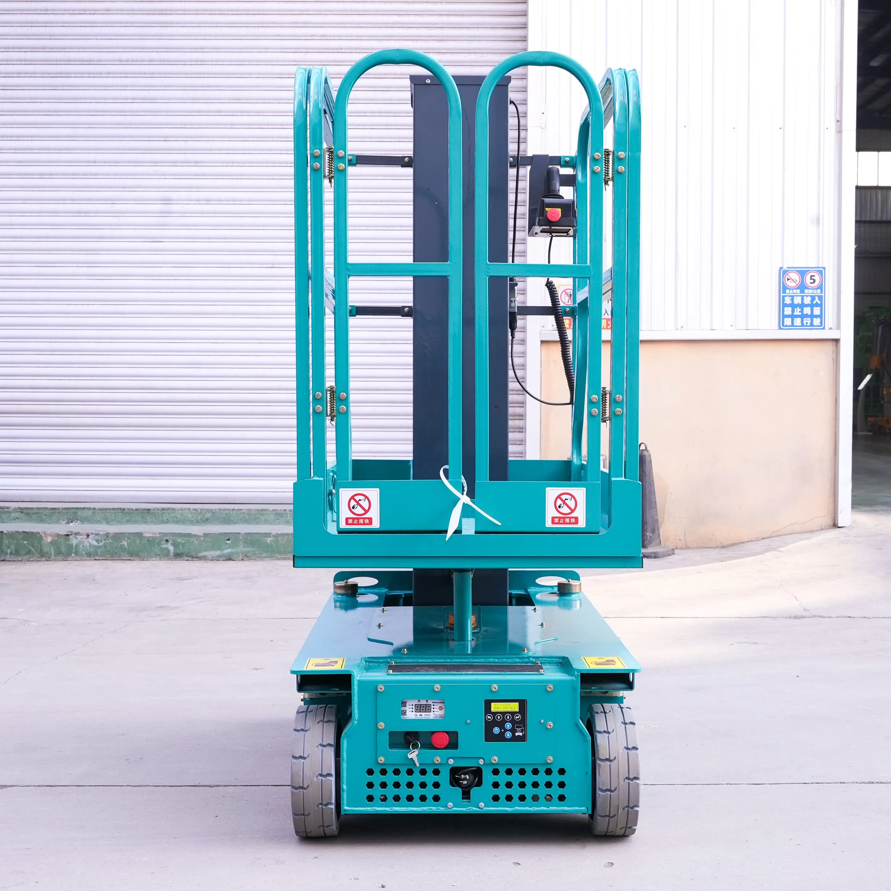 Versatile Self-Propelled Mast Equipment for Construction and Maintenance Tasks