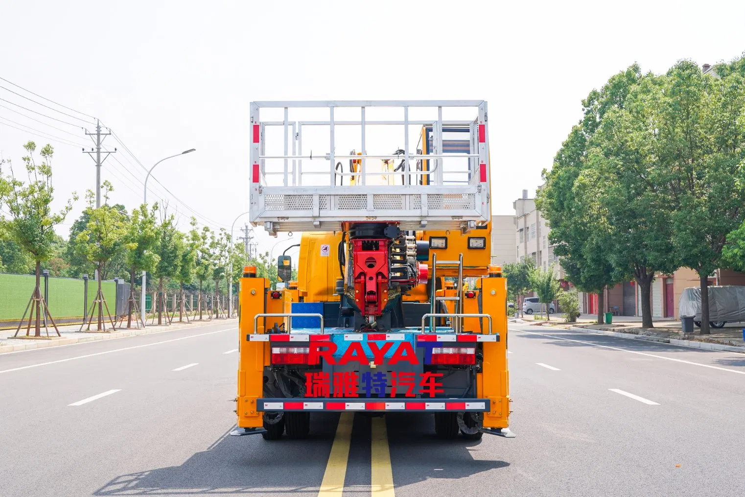 FAW 36m Telescopic Boom Lift Truck Mounted Manlift Aerial Platform Vehicle