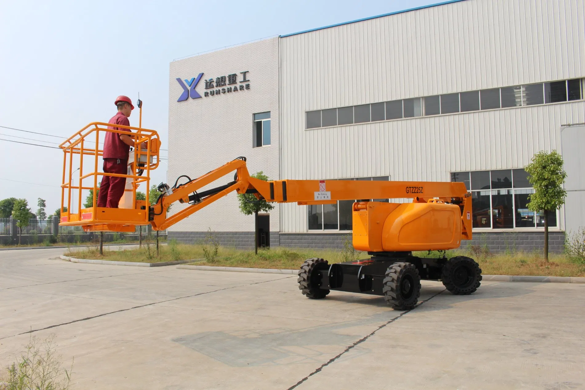 18m Height Trailer Mounted Articulated Boom Lift of High Quality Durable in Use