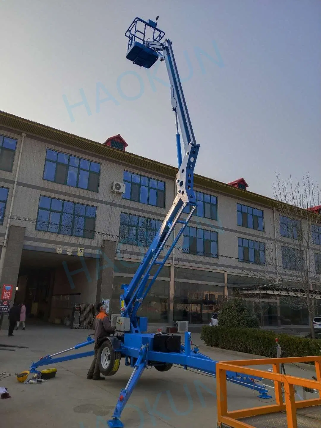 Boom Lift Outdoor Use