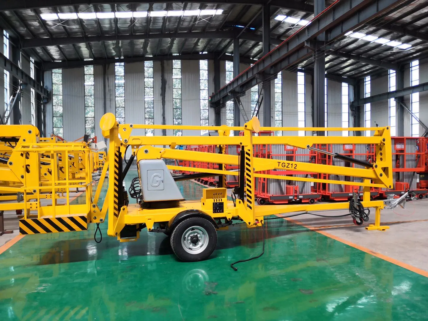 6m-22m Crawler Arm Tracked Trailer Towable Boom Lift Working Height 8m-22m Articulated Towable Cherry Picker Trailer Mounted Jib Machine Boom Lift Man Lift