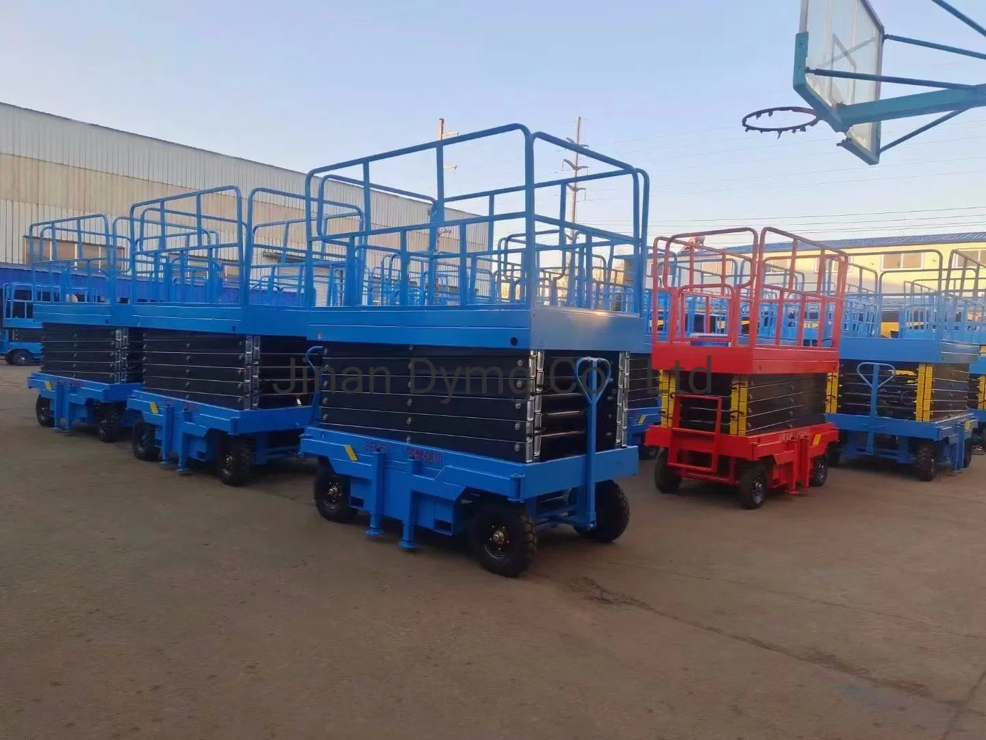 10m Rough Terrain Self Propelled Scissor Lift Track Mobile Work Platform Lift Tables Lift