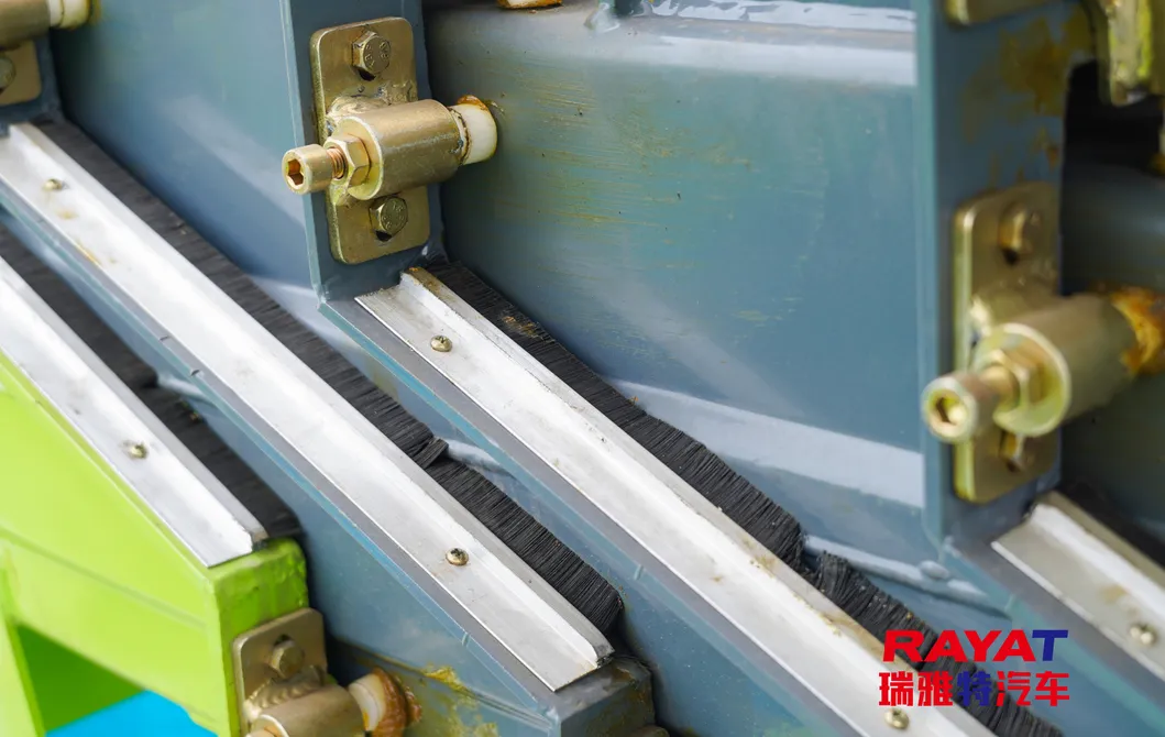 Hydraulic Leg Detail