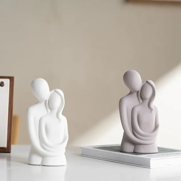 Couple Hugging Statue 3