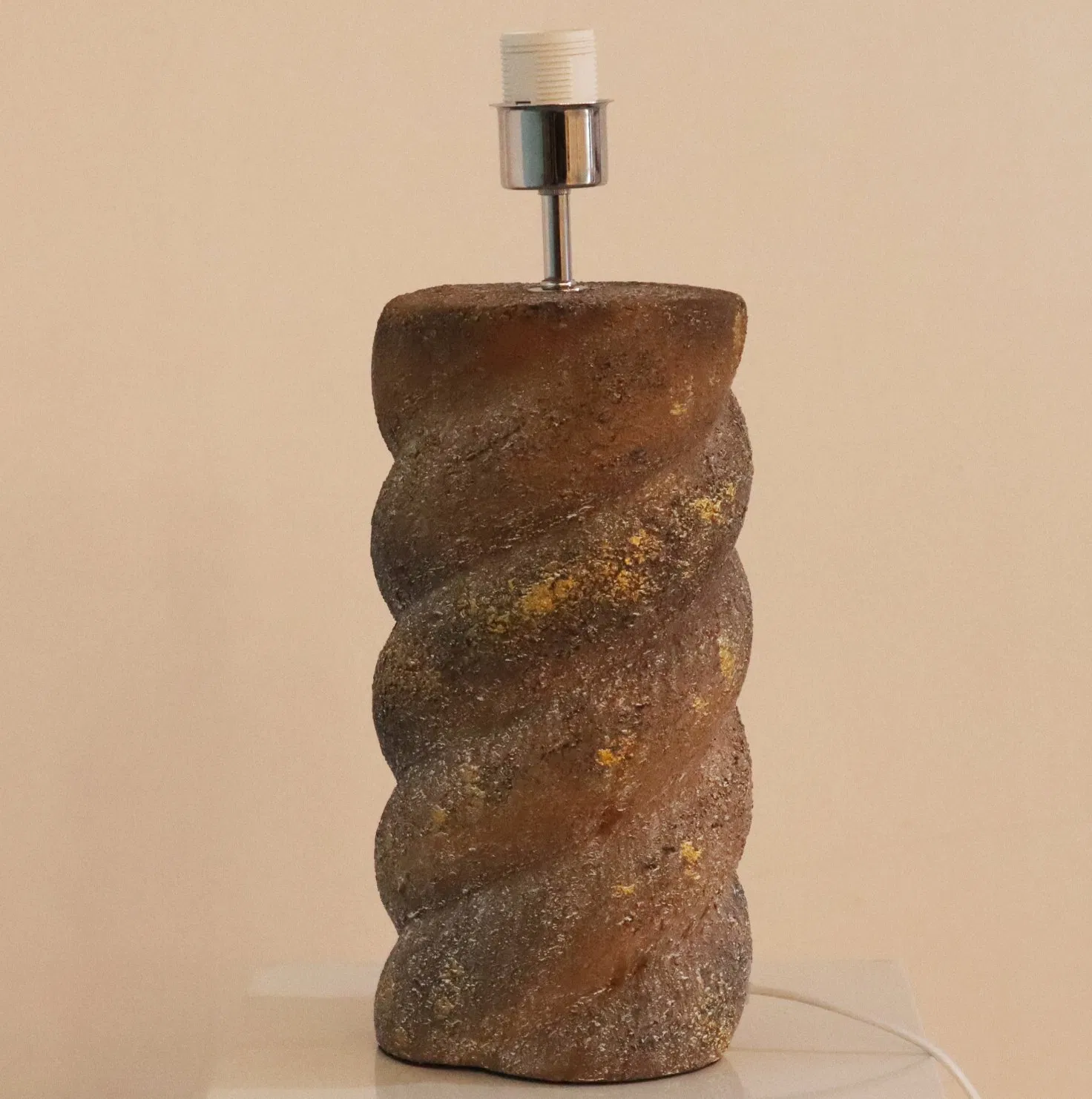 New Design Antique Finish Ceramic Table Lamp Desk Lamp for Bedroom Living Room