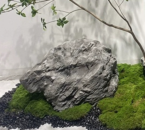 Artificial Moss-Covered and Rockery Ornament
