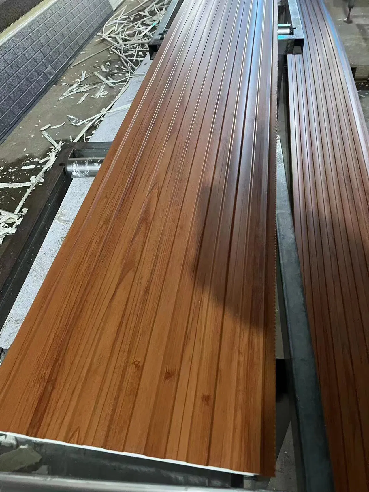 Metal Carved Board Finished Exterior Wall Decoration and Insulation