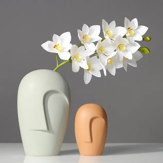 Face Ceramic Vase 1