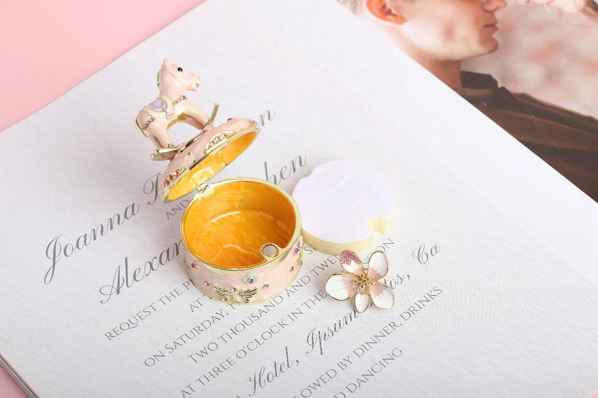 7cm 3inch Metal Enamel Color Crafts Home Cute Cartoon Wooden Horse Desktop Enameled Ornaments Gift