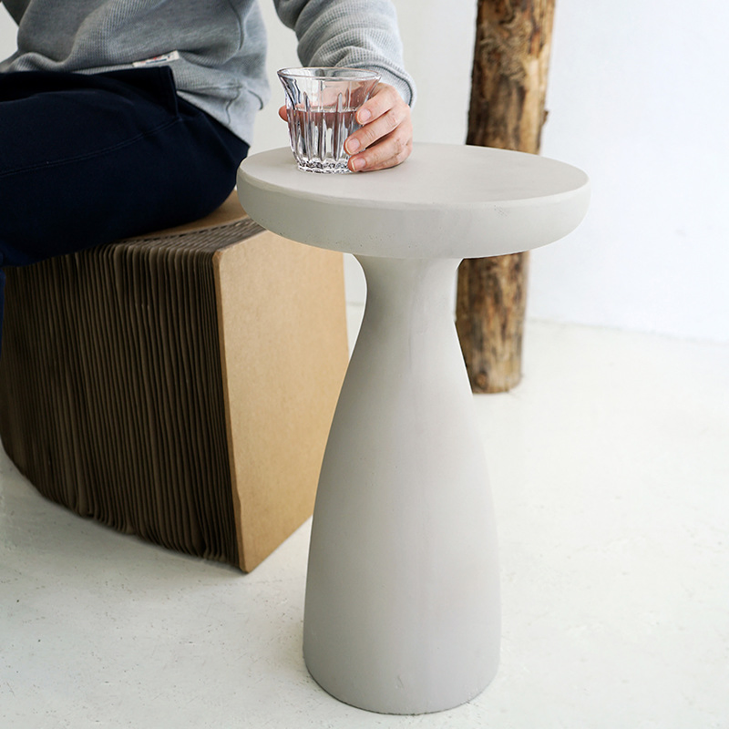 Wabi-Sabi Minimalist Round Flower Pot Stand for Modern Spaces