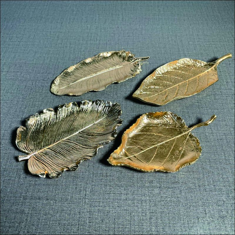 Desktop Tray Gold Ring Tray Maple Leaf Jewelry Tray Metal Ornaments Fruit Plate Decorations Ginkgo Paulownia Leaf Shape Tray