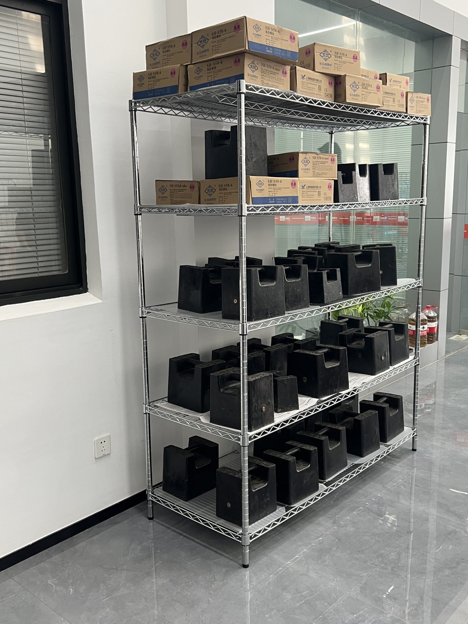 Wire Shelving Grid 3