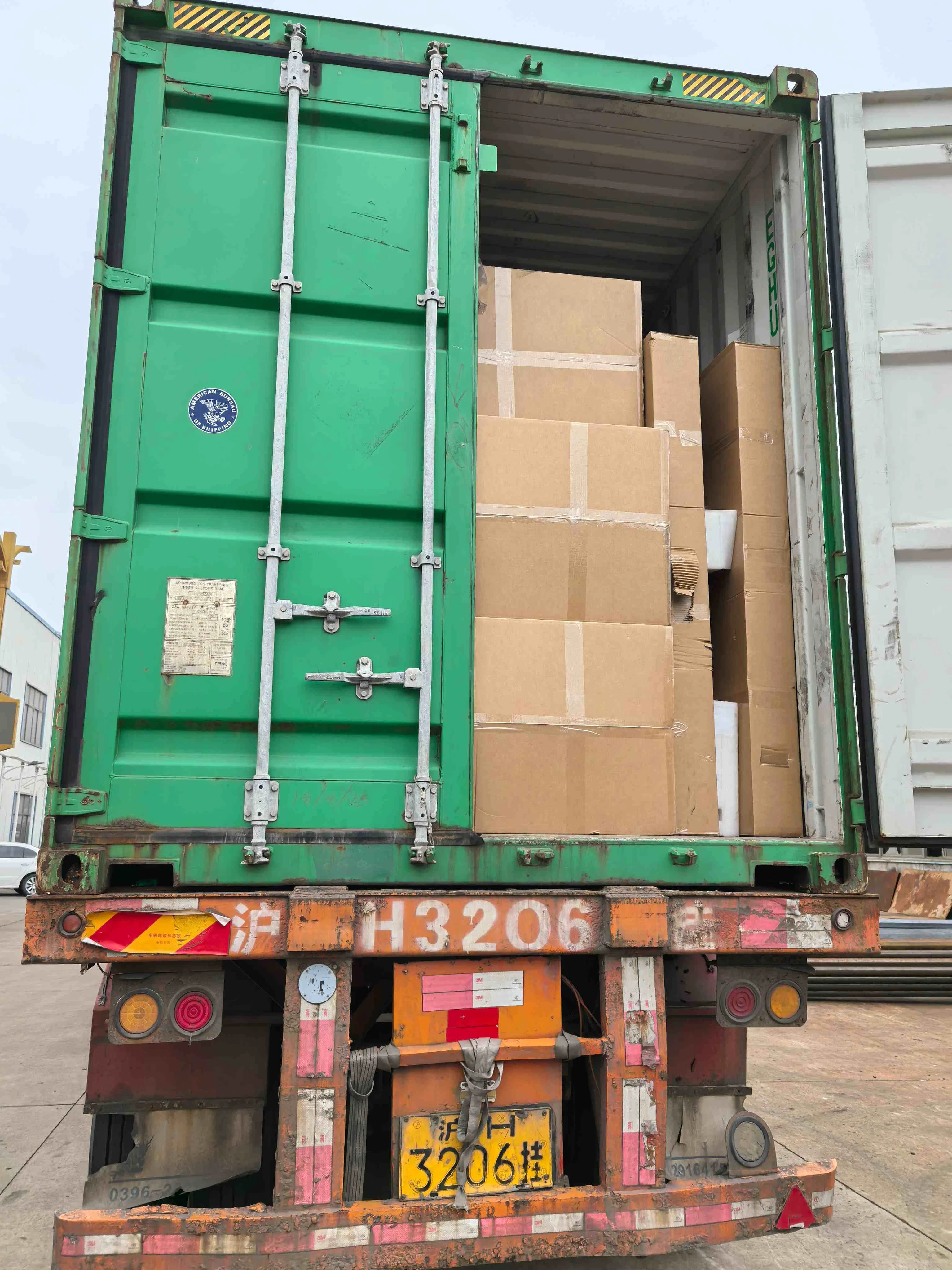 All-in-One Solar Lighting Solution for Streets and Roads