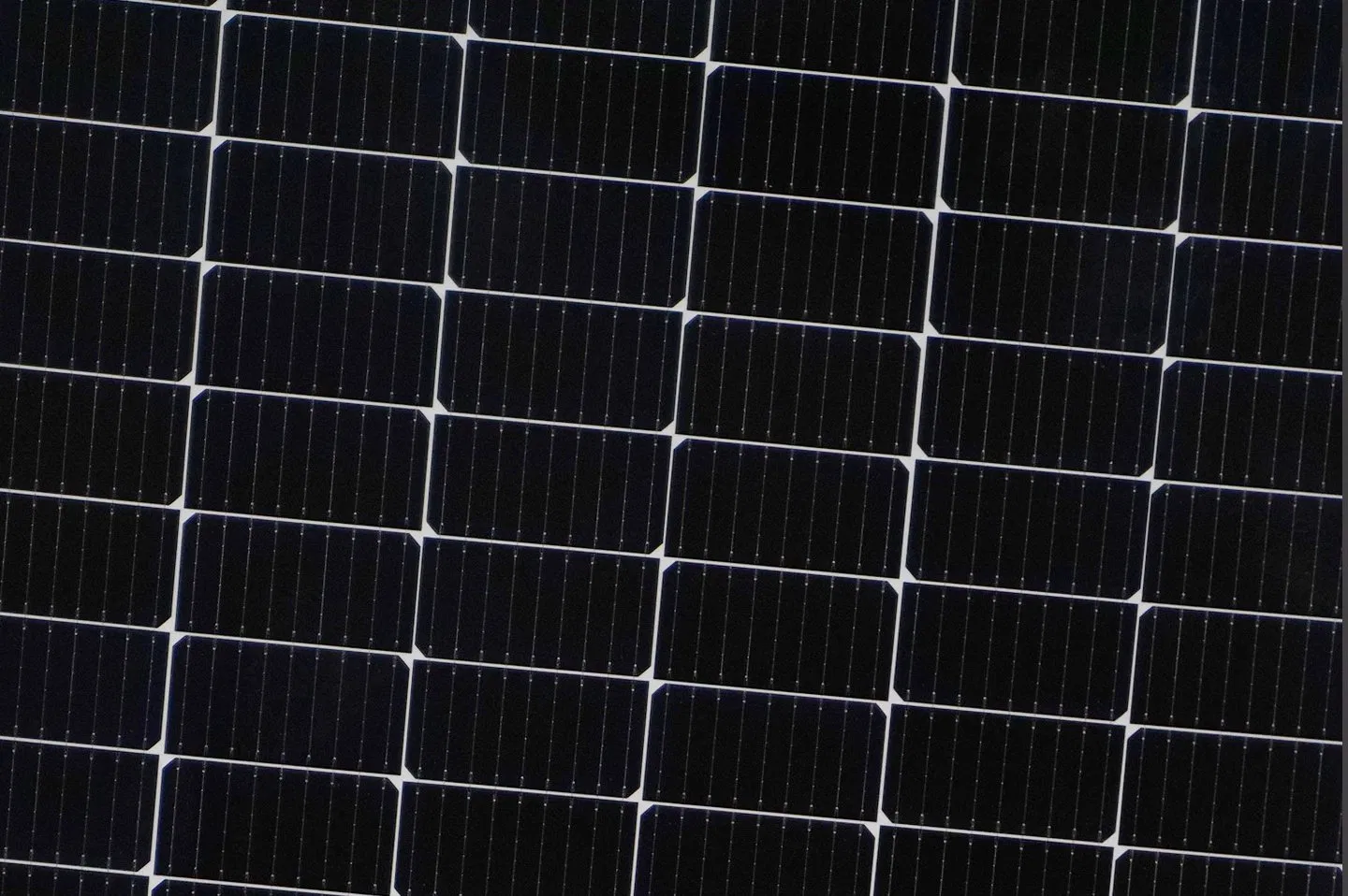 108 Cells Half Cut Bifacial Glass 385-405W Solar Roof Tiles