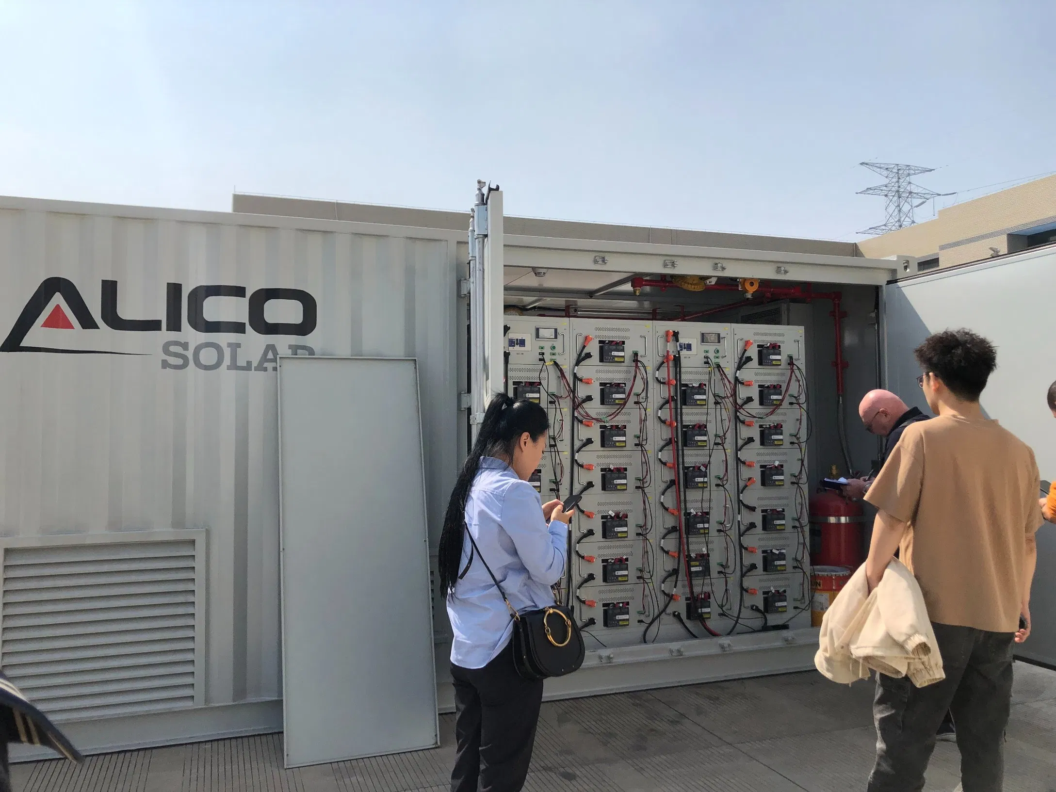 OEM Outdoor Solar Cooling System 1MW Battery Storage Container 500kwh-1mwh-2mwh Range Lithium Ion Solar Energy Storage Container