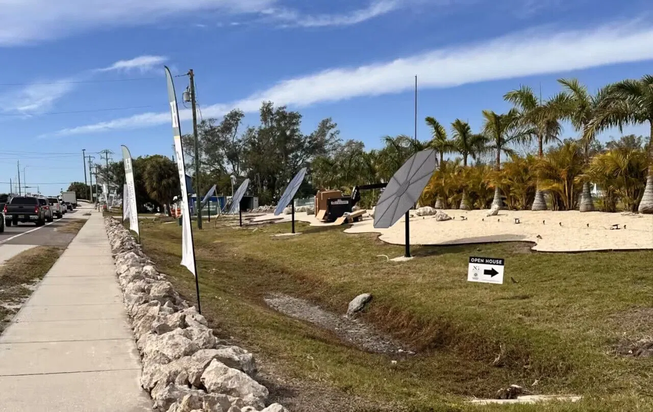 Sun Flower Charger Tracking System Sunflower Solar Panels Sunflower Power Energy System