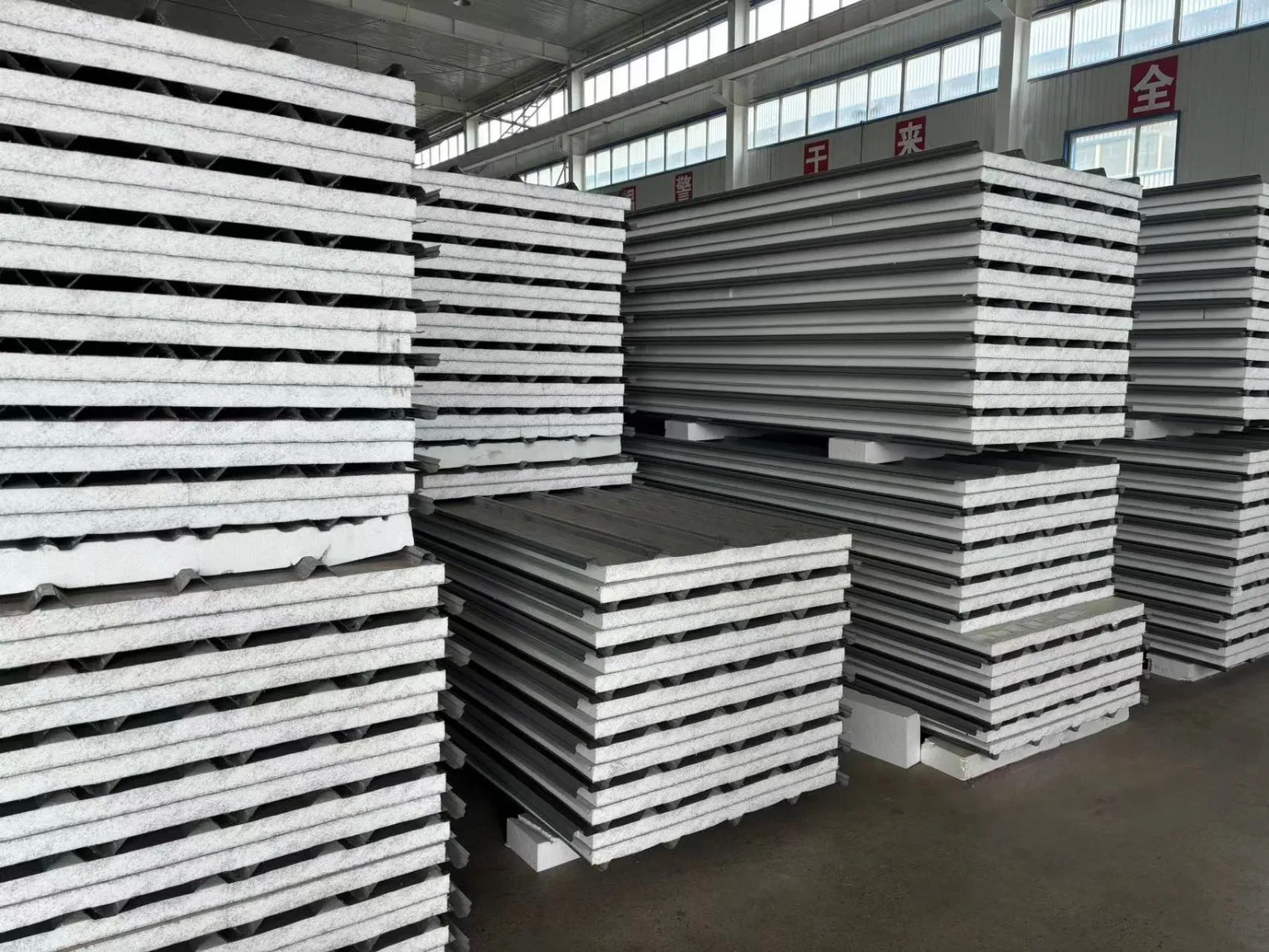 Online Technical Support Wall Panel System EPS Sandwich Panel for Cold Room