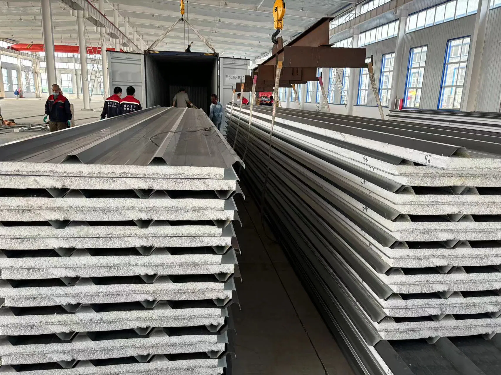 Building Material Wall Tile Steel Plate Corrugated Galvanized EPS Sandwich Panel