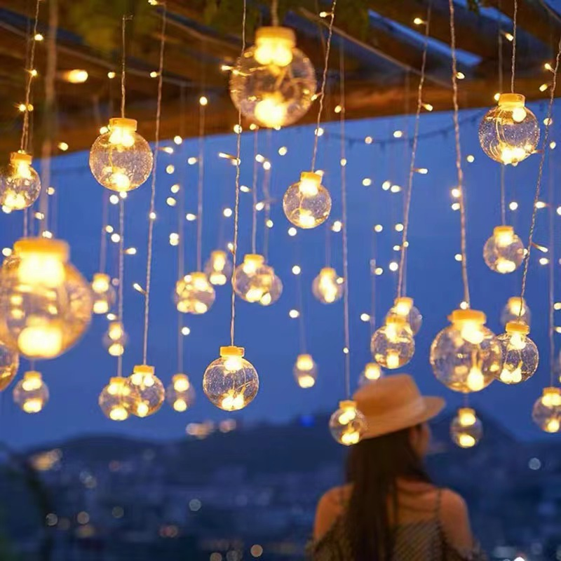 أضواء خيط عيد الميلاد الذكية الشخصية مع ستارة صور دافئة بيضاء 300LED 8 وضع