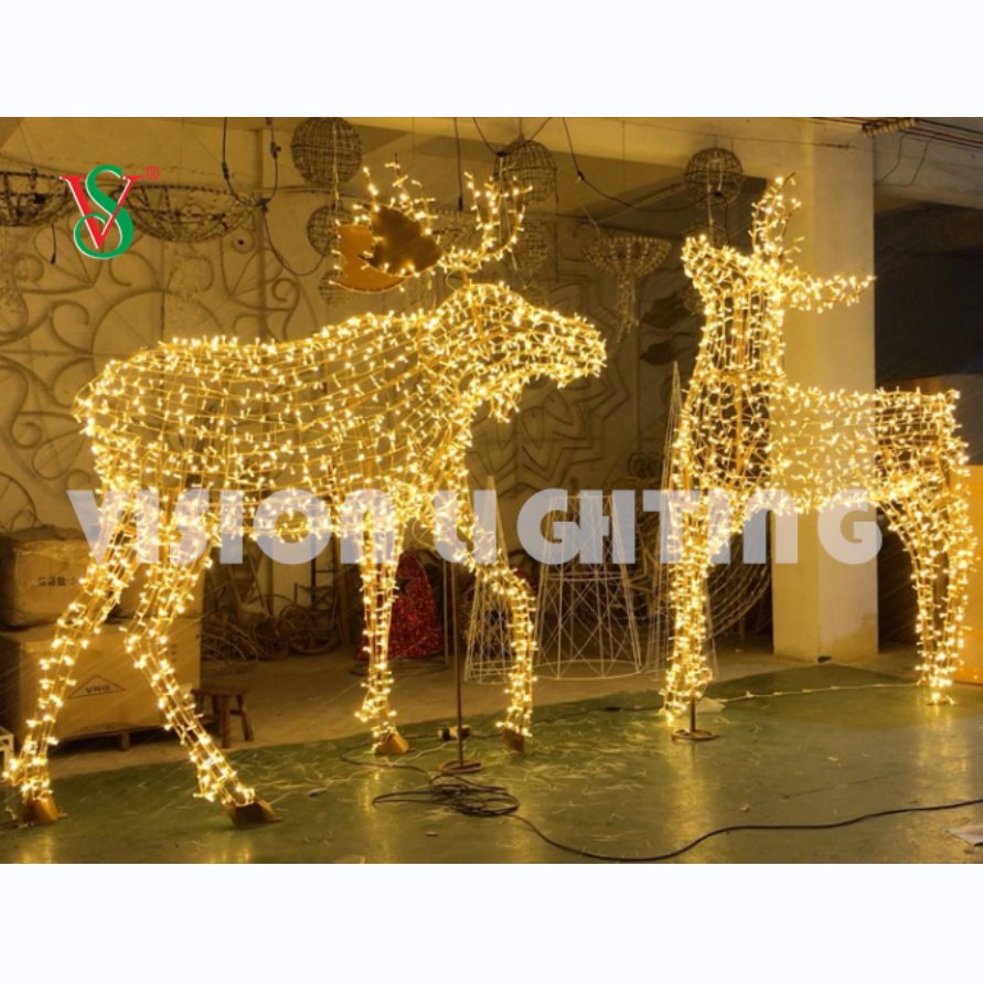 أضواء زينة عيد الميلاد الخارجية على شكل غزال عملاق مضاء بتقنية LED