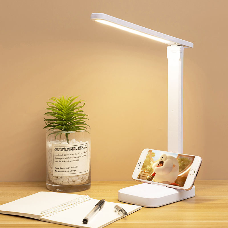 مصباح مكتب LED متعدد الاستخدامات مع حماية للعين وشحن USB