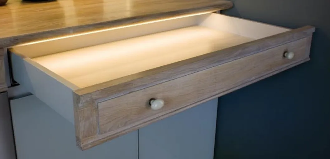 تطبيق Alp003 غلاف PMMA/PC LED الألمنيوم