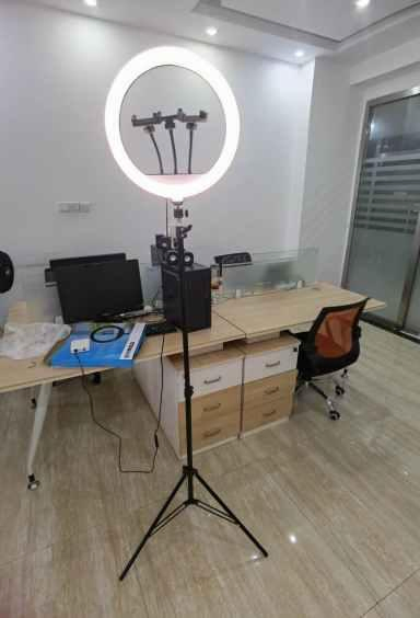 14 ضوء حلقة RGB بقطر إنش لجمال الفيديو واستوديو التصوير وضوء فلاش LED سيلفي مع 2.1m ضوء البث المباشر مع حامل ثلاثي الأرجل