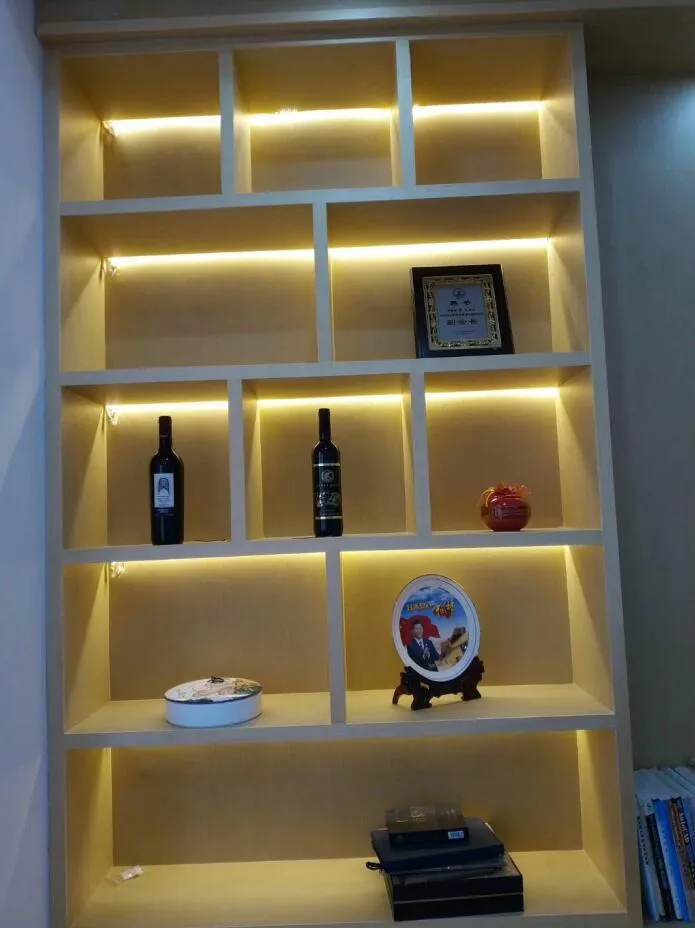 إعلان تزيين خزانة تركيب DIY سقف مدمج مثبت على السطح جدار أرضي شريط ألومنيوم رفيع DC24V DC12V ضوء شريط LED