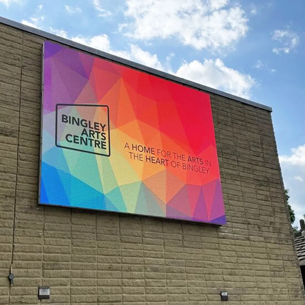 Full Color Indoor &amp; Outdoor Rental Curved LED Display Screen for Advertising