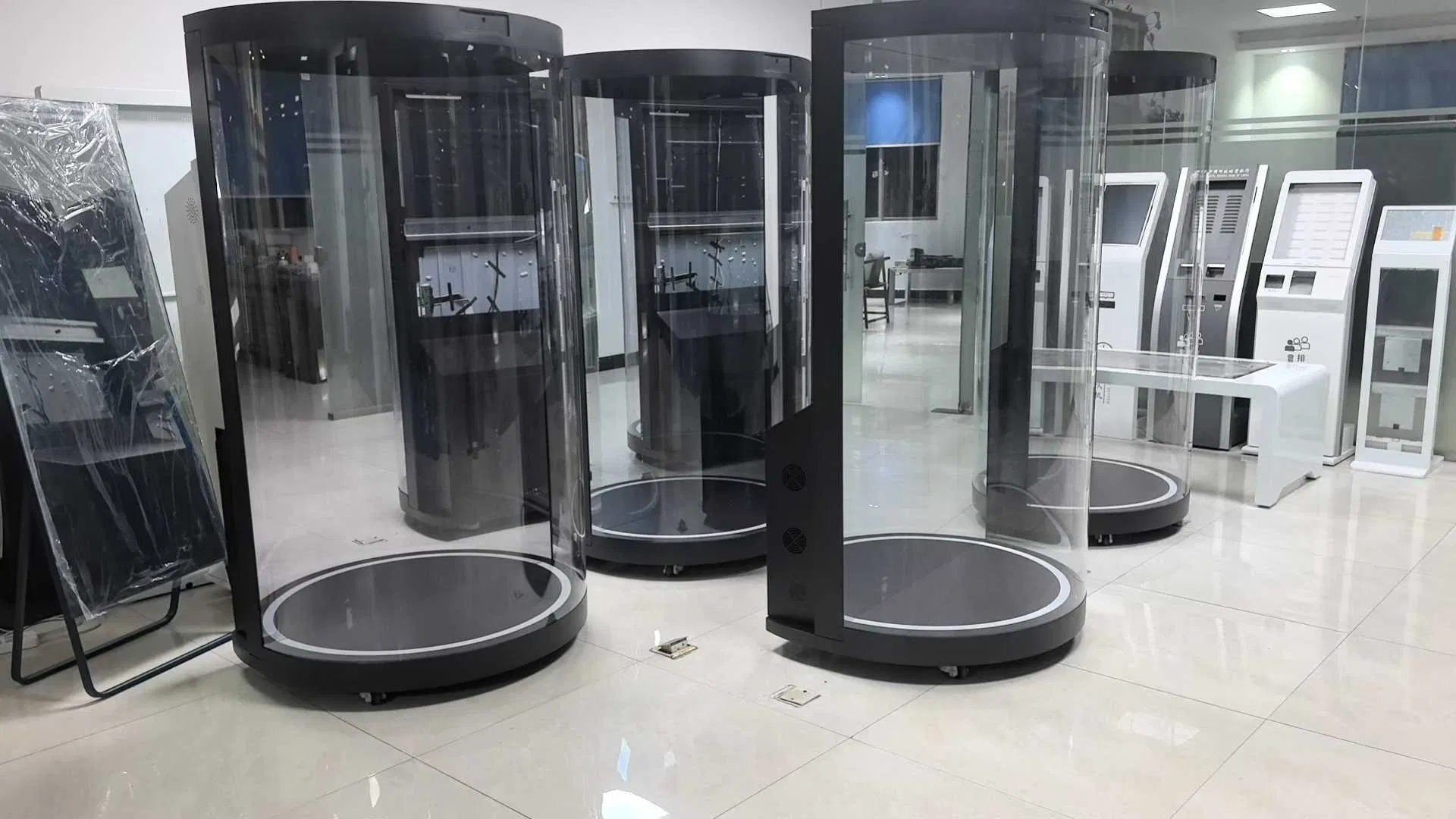 75 Inch Museum Transparent Screen Tube Human Size Digital Box Holographic Exhibition Display 3D Hologram Virtual Ai