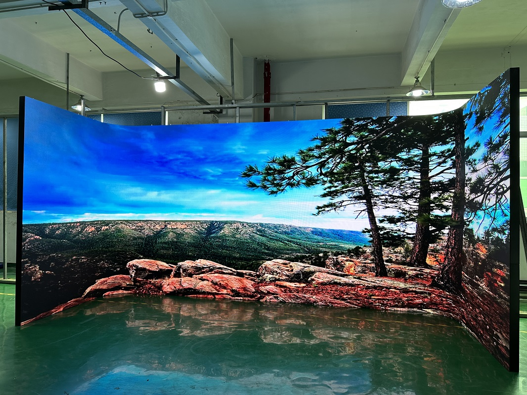 High-Resolution P3.91 Indoor Curved LED Rental Display Screen2.