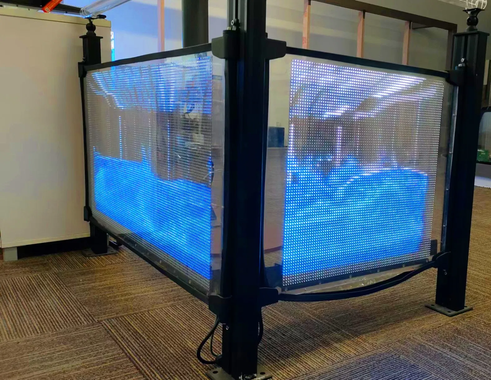 LED Transparent Flexible Film Screen Guardrail Screen High-Definition High Brightness Outdoor Energy-Saving Screen