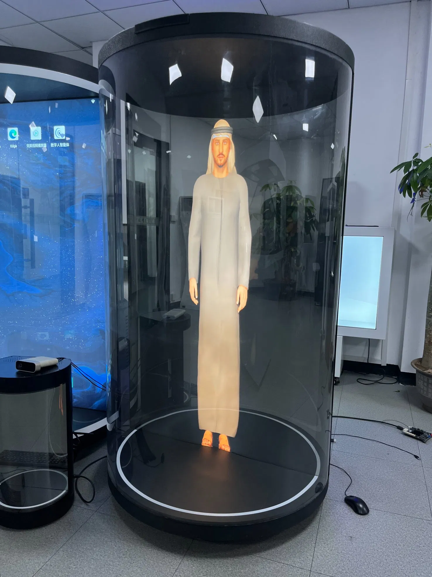 75 Inch Museum Transparent Screen Tube Human Size Digital Box Holographic Exhibition Display 3D Hologram Virtual Ai