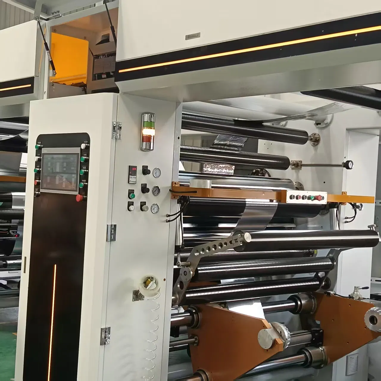 آلة laminating خالية من المذيبات الفاخرة لحلول تغليف عالية الجودة
