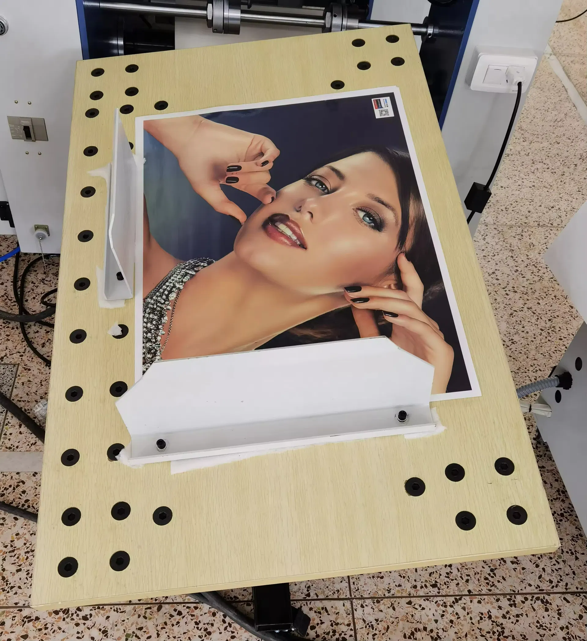 التفاصيل 2