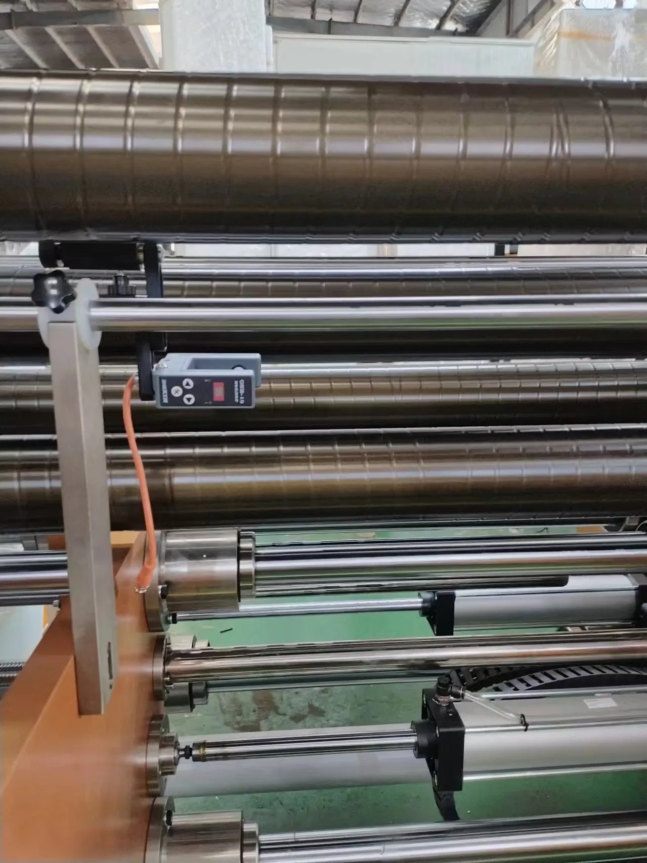 آلة laminating خالية من المذيبات للاستخدام الثقيل للإنتاج على نطاق واسع مع تشغيل سهل