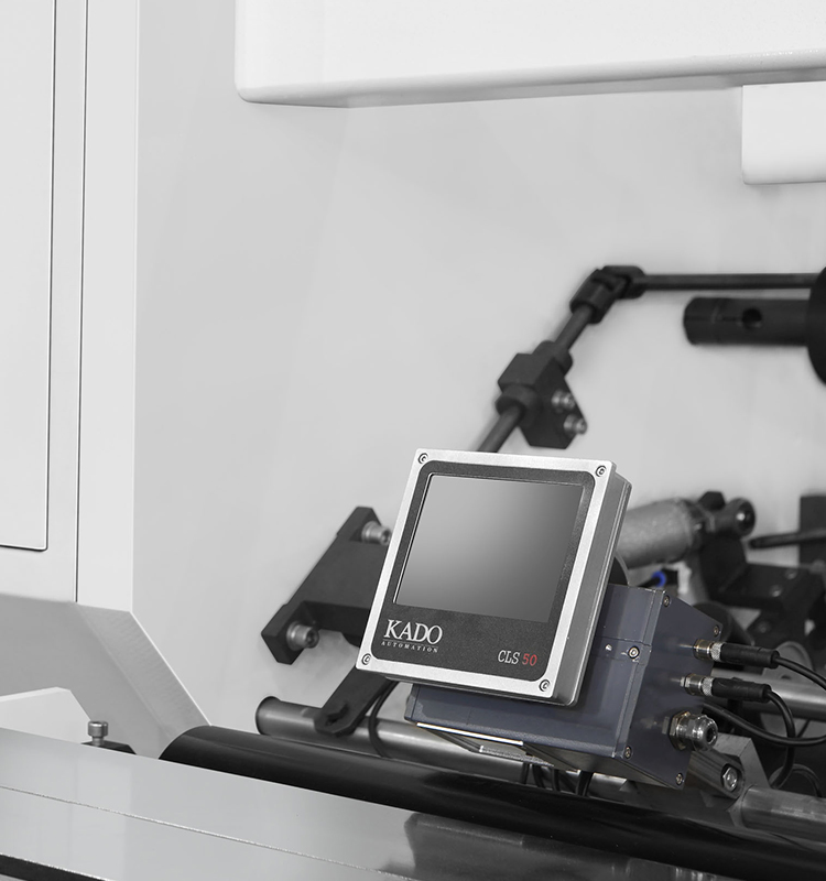 آلة تقطيع وإعادة لف تتحكم بها PLC للأفلام البلاستيكية في 200m/Min