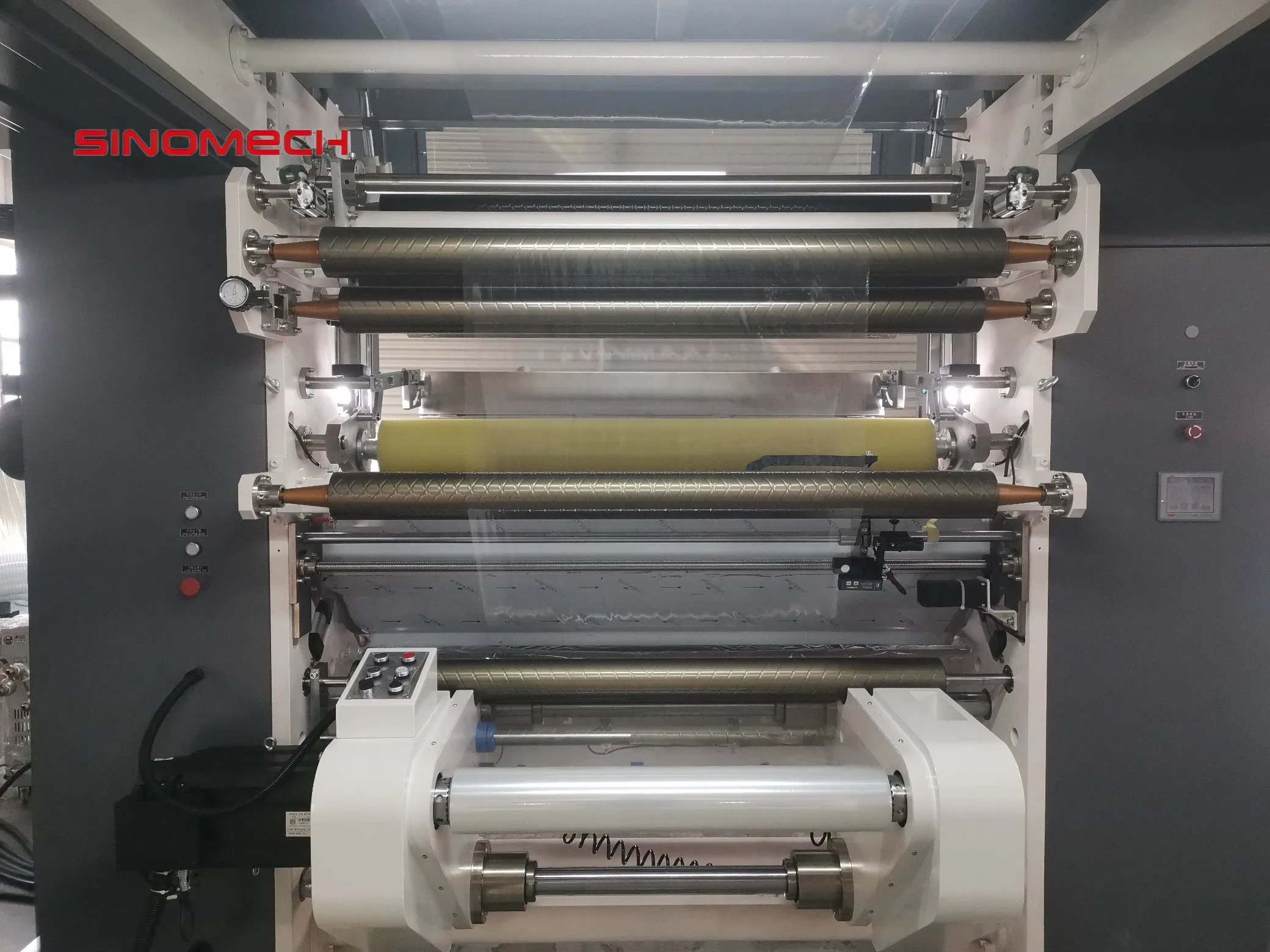 آلة laminating العمودية ثلاثية الطبقات بدون Solvent من Sinomech نموذج A400-3V للتغليف المرن مصممة لتغليف الألمنيوم