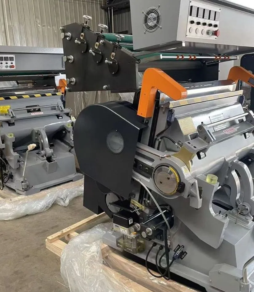 Tymc-1100 آلة الطباعة والتغليف للضغط بالحرارة والتشكيل/قطع القوالب