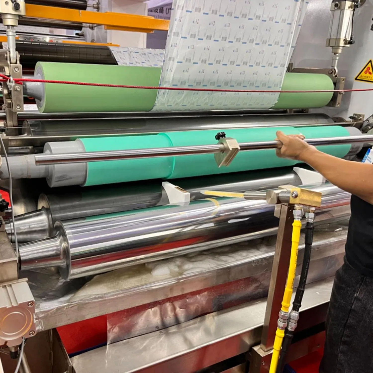 آلة laminating بدون مذيبات عالية السرعة لتغليف مرن
