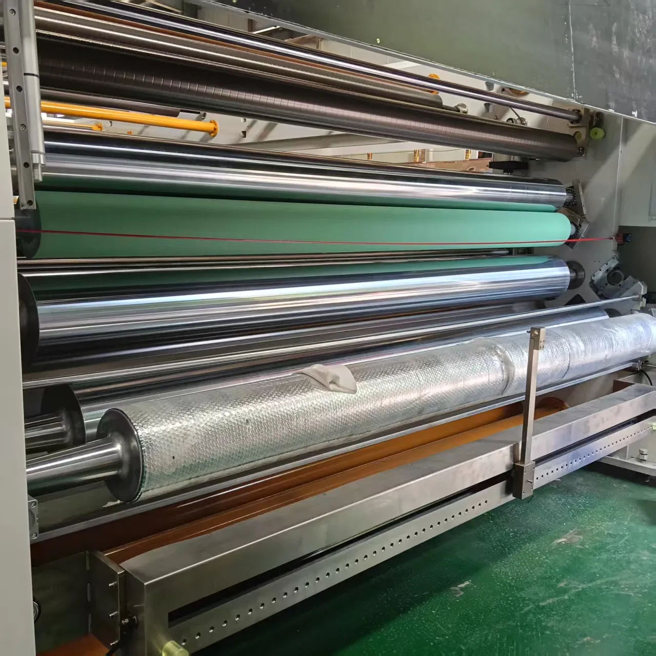 آلة laminating خالية من المذيبات الفاخرة لحلول تغليف عالية الجودة