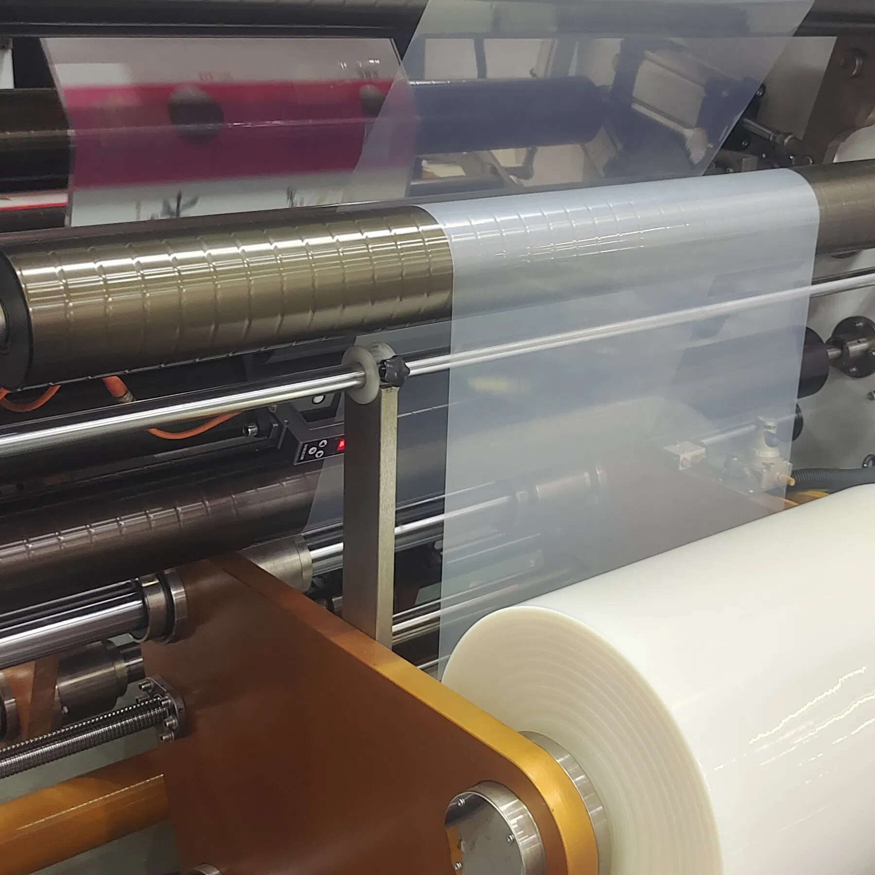 آلة laminating خالية من المذيبات بطبقتين للتغليف القابل للتصرف وتغليف الأفلام