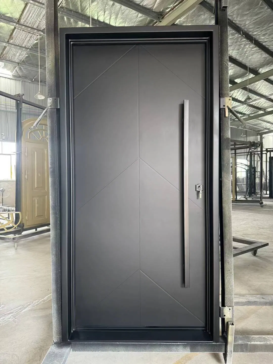 Simple Front Entry Steel French Modern Pivot Entry Wrought Iron Door Price Exterior Luxury Security Metal Main Entrance Door