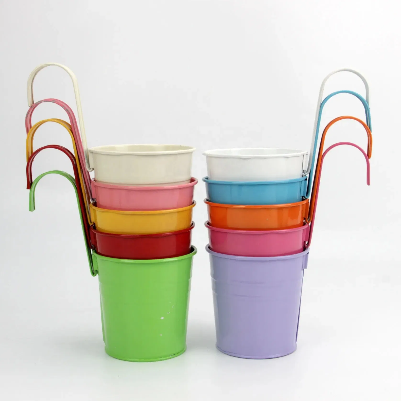 Multicolor Metal Iron Hanging Flowers Pots for Office Garden Decoration