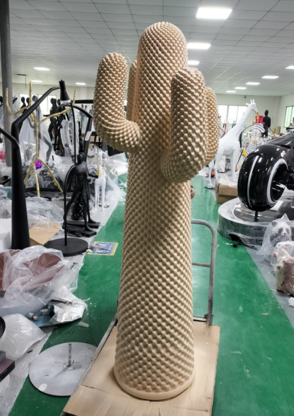 Event Party Decoration Fiberglass Props Handmade 1.2m 1.5m High Cactus Sculpture