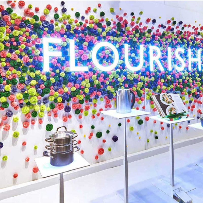 Professional Manufacturing Display Retail Store Decoration Flower Window Display Props