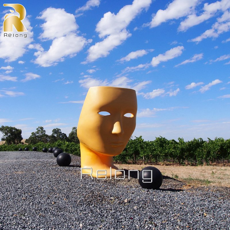 High Quality Large Outdoor Decorative Fiberglass Mask Chair Sculpture for Events