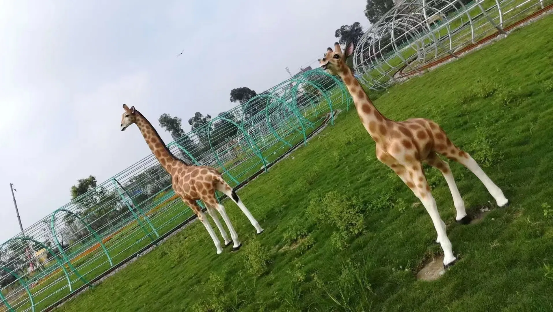 Modern Park Decoration Props Life Size Fiberglass Animal Giraffe Sculpture